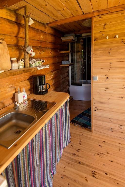 Veskikivi Holiday Home Mäebe エクステリア 写真